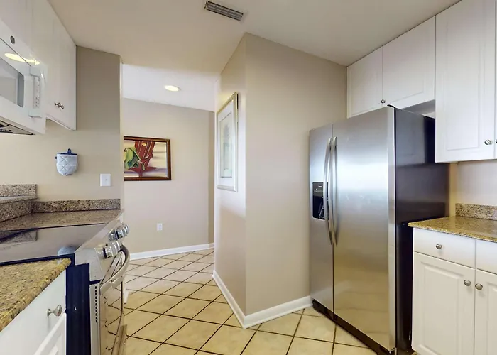 Holiday home Bright & Attractive In Gulf-front Building With Pool & Spacious Balcony Gulf Shores
